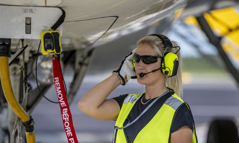 Wireless vs Wired Pushback Headsets: Safety, Mobility and Faster Turnarounds